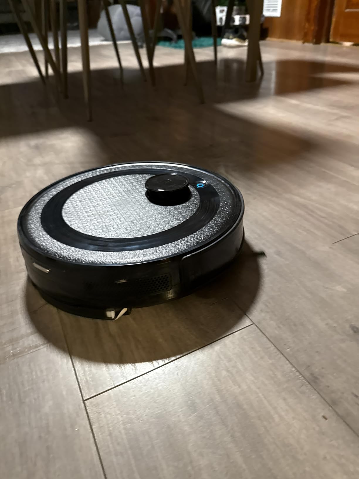 Lefant LiDAR Robot Vacuum and Mop Combo,75-Days Self-Emptying,6000Pa Powerful Scution,Multi-Floor Mapping, No-Go Zones,140 Min Runtime,2.4G/5G WiFi/Alexa/APP/iWatch,M2 Plus Black customer photo 2