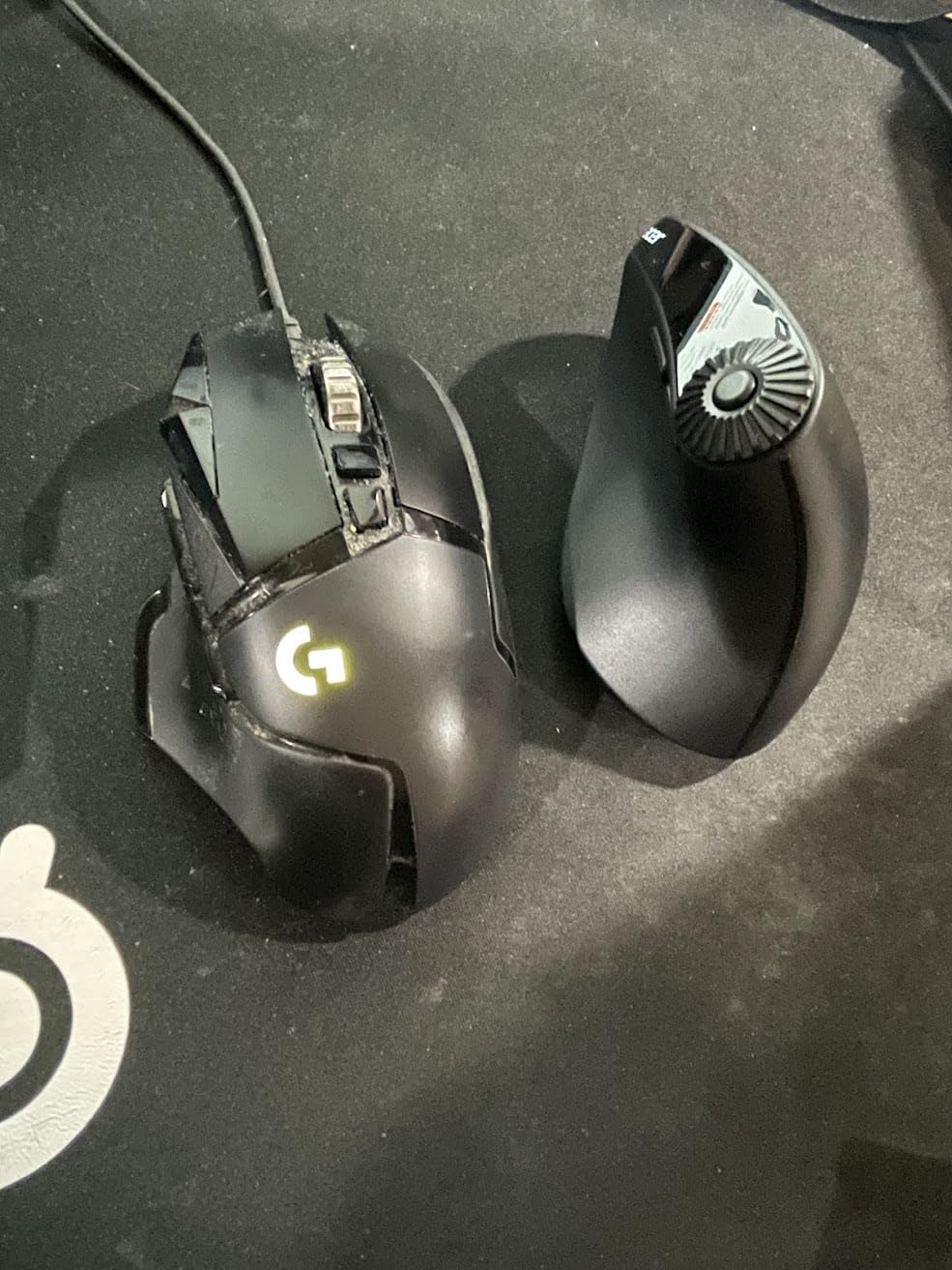 acer Ergonomic Mouse Wireless with Side Scroll Wheel, Bluetooth Mouse for Laptop(BT5.2+2.4GHz), Office Vertical Computer Mice, Small to Medium Sized Hands Ergo Mice, 8 Buttons for PC and Desktop customer photo 2
