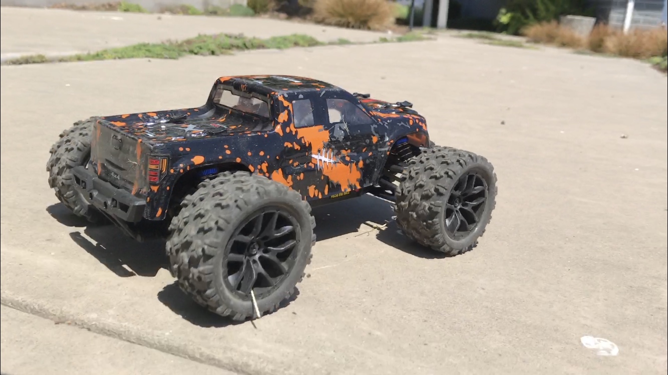 HAIBOXING 1:18 Scale RC Monster Truck 18859E, 2.4GHz Remote Control Fast RC Car 36km/h 4WD Off-Road Water-Resistant Electric Powered Vehicle with Dual Batteries, Ideal for Kids and Adults customer photo 2