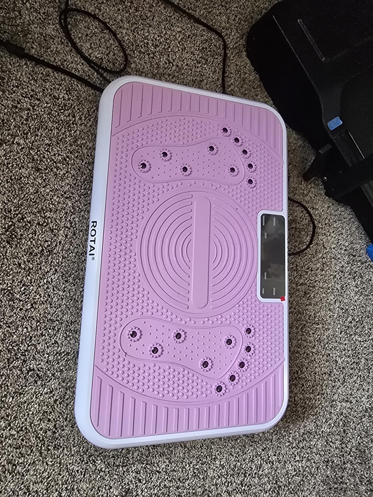 ROTAI Vibration Plate Exercise Machine for Lymphatic Drainage Massager & Weight Loss, 400 lbs Capacity Whole Body Vibrating Shake Plate Workout for Women and Men customer photo 1
