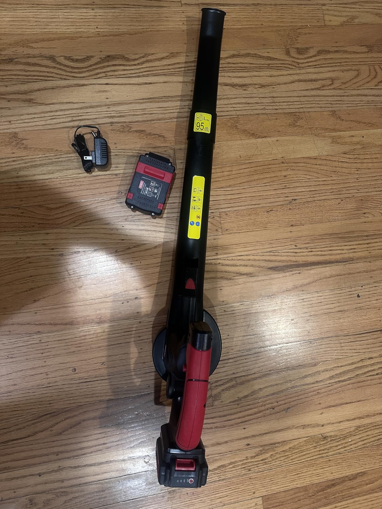 MZK Cordless Leaf Blower,20V Battery Powered Electric Blower for Lawn Care, Electric Lightweight Leaf Blower for Blowing Leaves, Patio Cleaning and Dust(2 * 2Ah Battery & Charger Included),LF40D13 customer photo 2