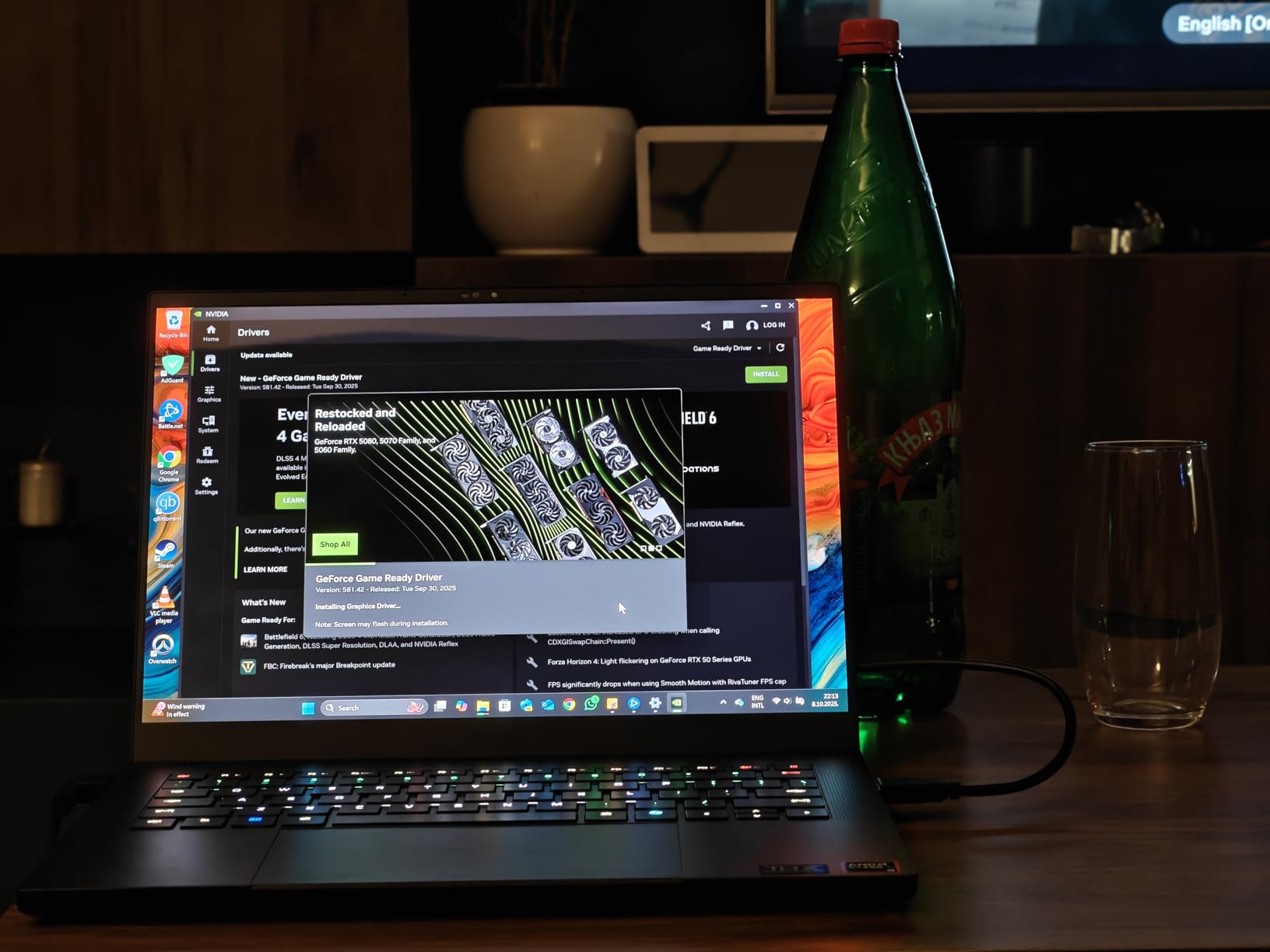 Blade 14 (2025) Gaming Laptop: NVIDIA GeForce RTX 5060 - AMD Ryzen AI 9 365 CPU - 3K 120Hz OLED Display - 16GB LPDDR5X RAM - 1TB SSD - Thin & Lightweight - Chroma RGB - Windows - Black customer photo 2