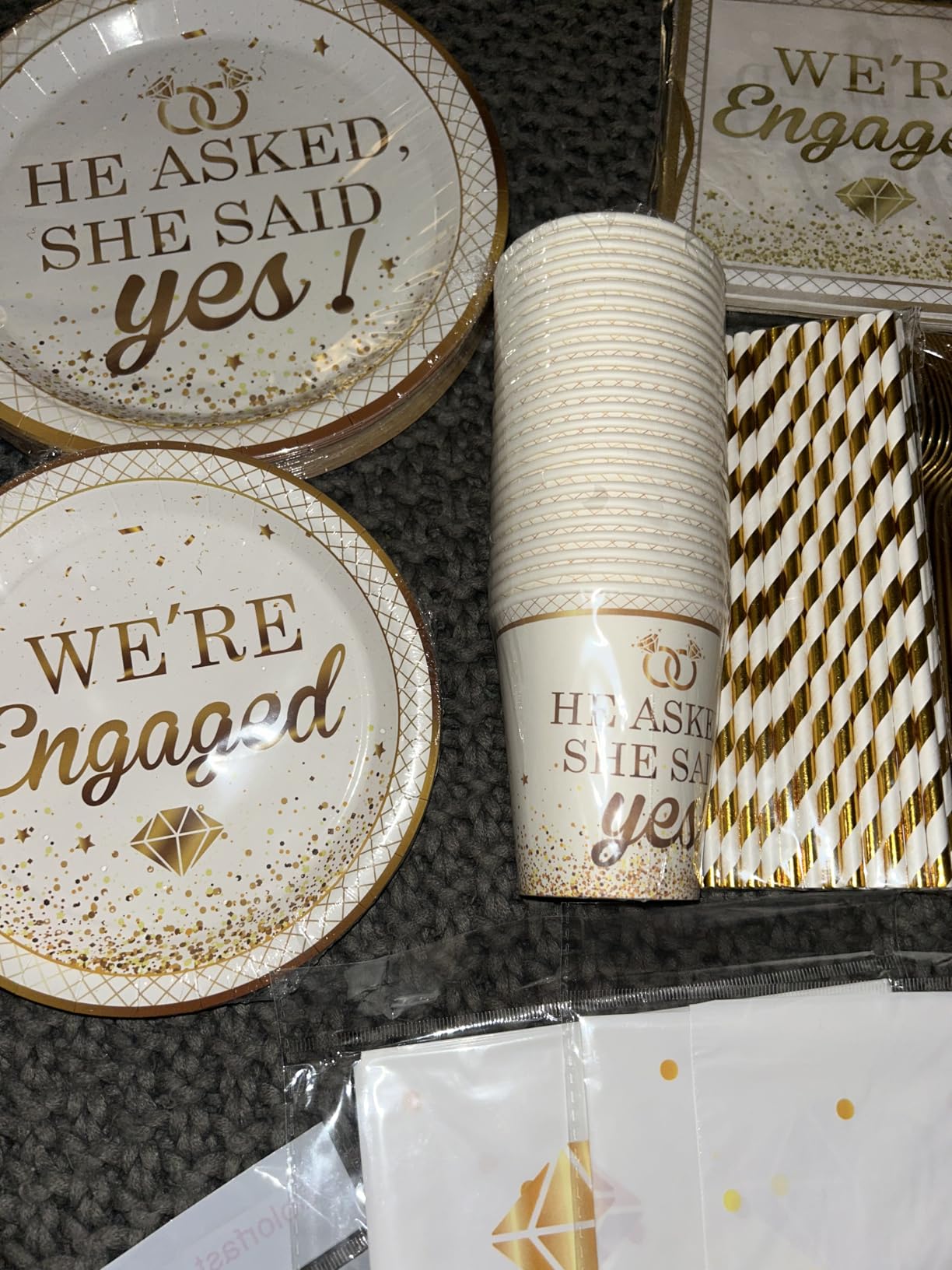 287Pcs Engagement Party Decorations, All-in-one Happy Engagement Decorations with 25 Serves Disposable Plates, 2 Pcs Waterproof Engaged Tablecloth Wedding Proposal Decorations Party Decor customer photo 2