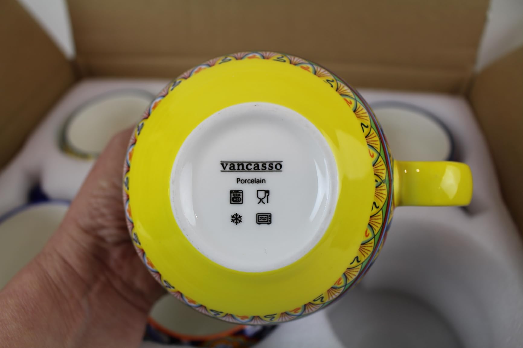 vancasso Coffee Mugs Set of 6, Coffee Cups Ceramic 16oz, Porcelain Coffee Mugs for Cappuccino, Latte, Espresso, Colorful Coffee Mugs with Handle, Rounded Boho Mugs, Microwave & Dishwasher Safe customer photo 2