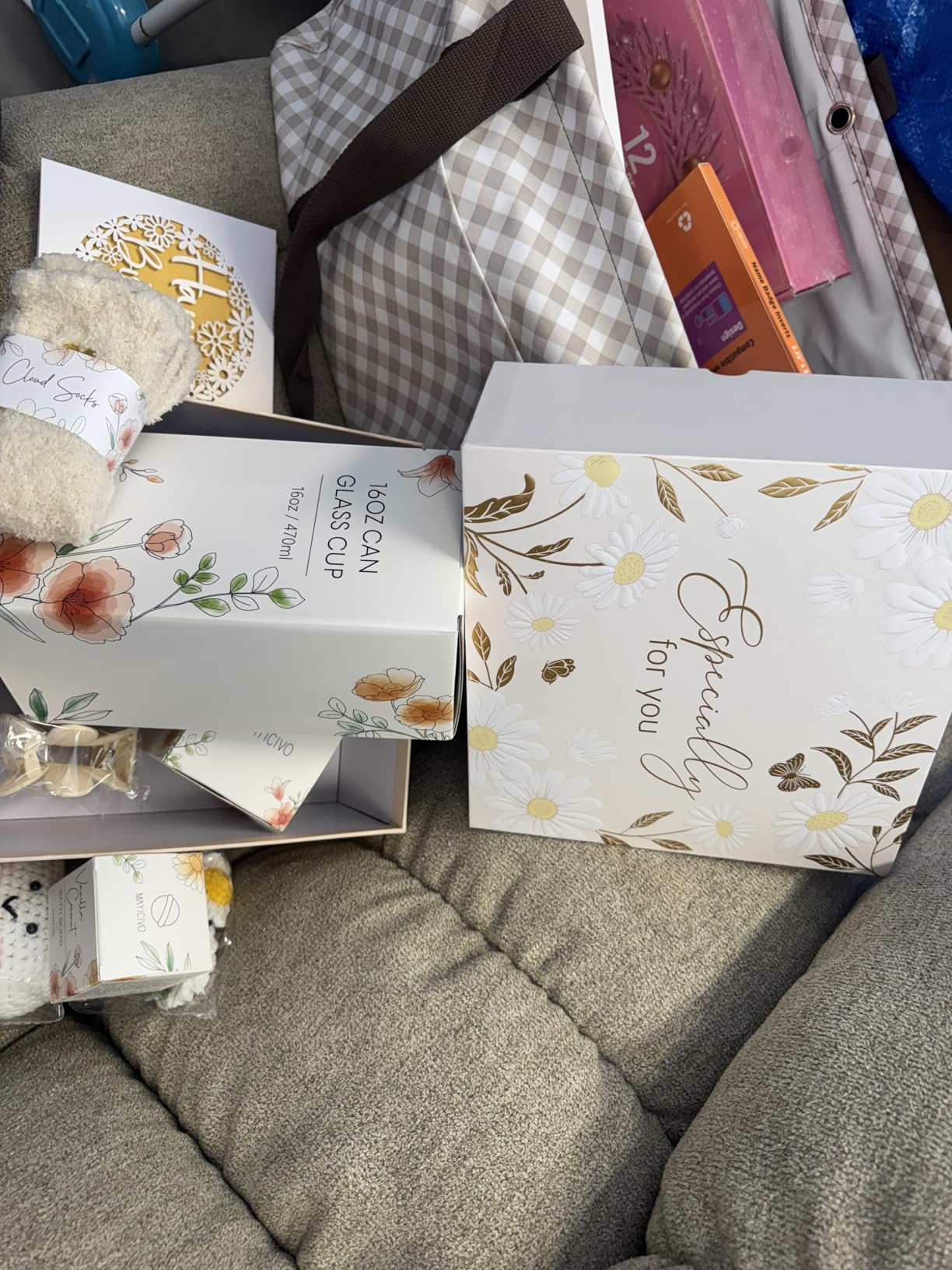 Birthday Gifts for Women Friendship, Womens Gifts for Birthdays Unique Happy Birthday Gift Basket for Best Friends Mom Sister Teen Girls Her Wife Girlfriend Coworker, Self Care Package Spa Gift Set customer photo 2
