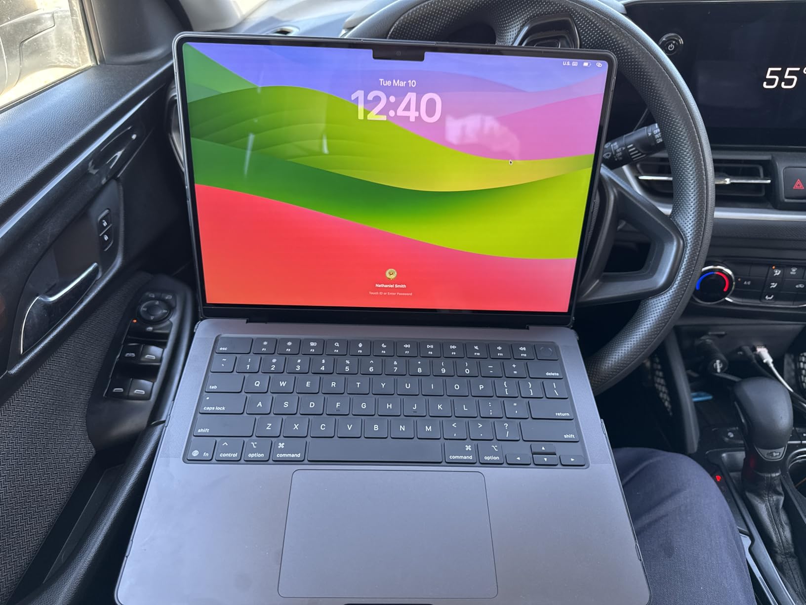 2025 MacBook Pro Laptop with Apple M5 chip with 10-core CPU and 10-core GPU: Built for AI, 14.2-inch Liquid Retina XDR Display, 24GB Unified Memory, 1TB SSD Storage; Space Black customer photo 1