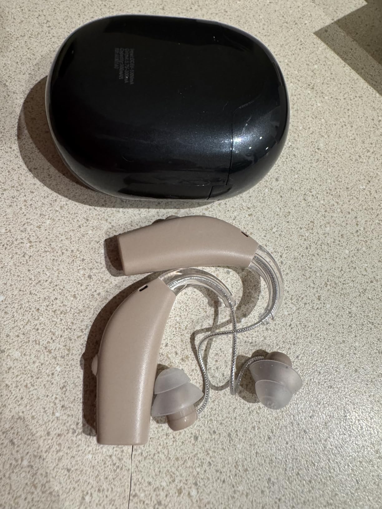 Hearing Aids, Hearing Aids for Seniors, Rechargeable, Volume Control, Hearing Amplifiers with Charging Case, Intelligent Noise Reduction, Design for Seniors & Adults with Hearing Loss customer photo 2