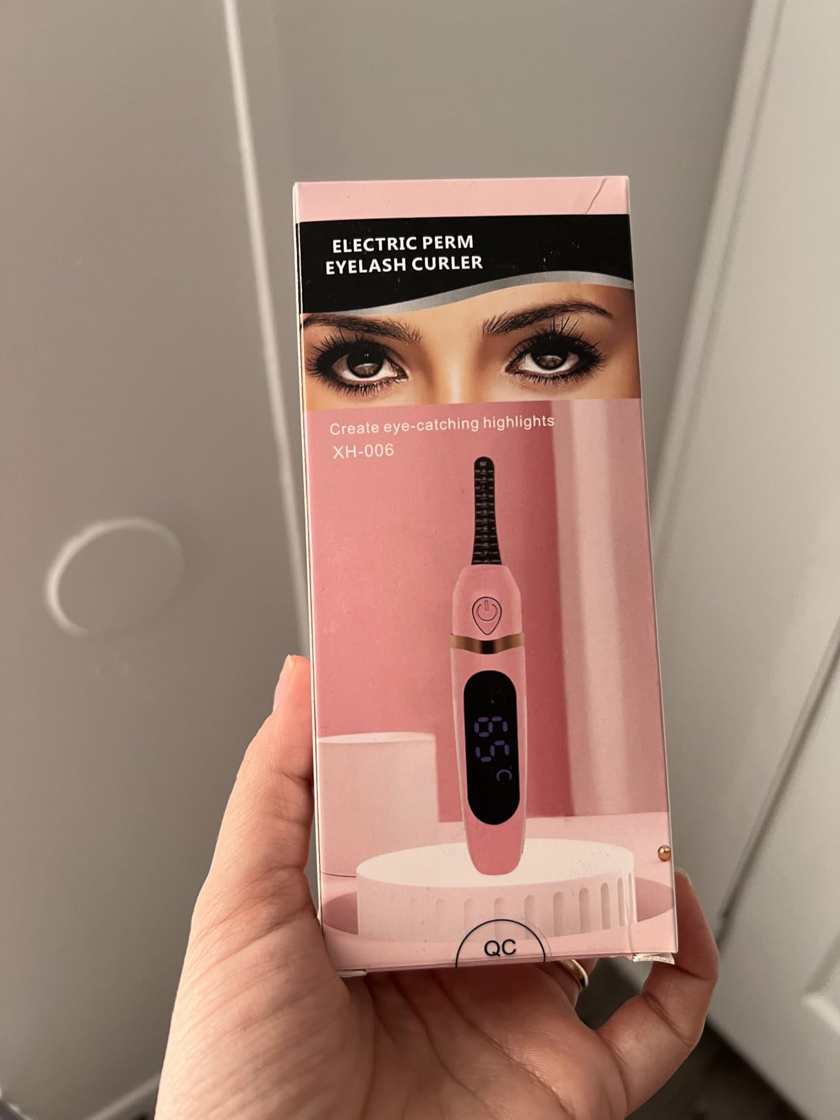 Heated Eyelash Curlers - Eye Lash Curler Heat - Mini Electric Eyelash Curler with LED Display 3 Temp Settings USB Rechargeable Natural Curling 24H Long Lasting for Women Makeup Tools Gifts customer photo 2