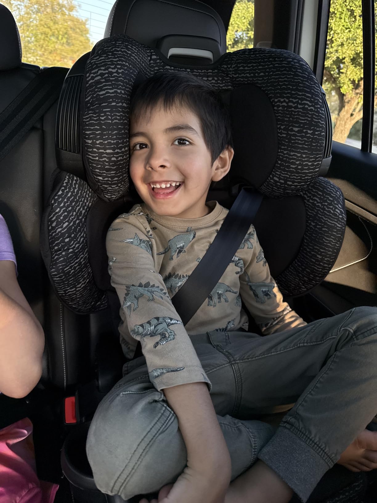 Evenflo GoTime LX Booster Car Seat (Astro Blue) customer photo 2