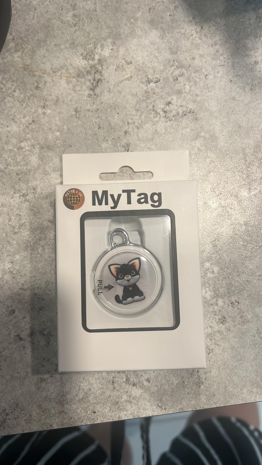 Smart GPS Tracker for Dogs,mini Easy to use Cat GPS Tracker,Waterproof and Drop-Proof,Real-time Positioning Smart Alarm pet Tracker,Extra Long Battery Life of 365 Day,No Subscription (Android & iOS) customer photo 2