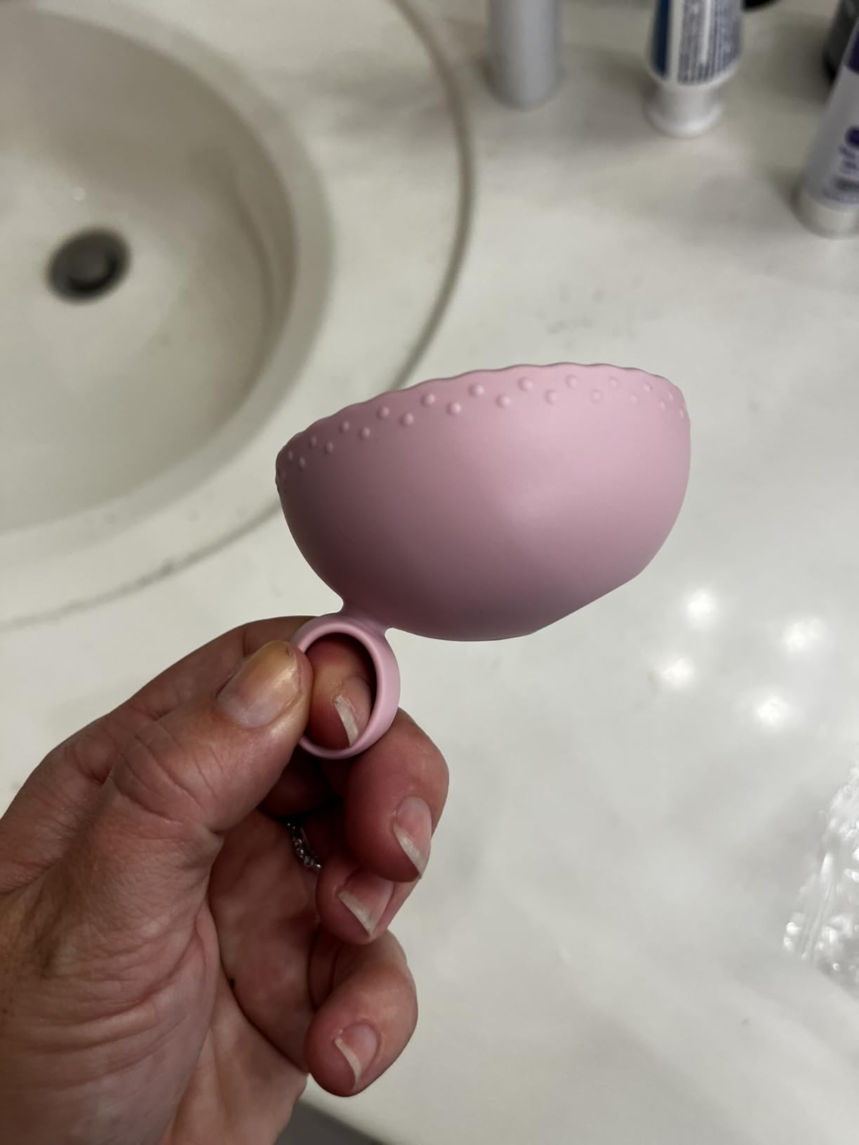 Makeup Brush Cleaner machine, 2 in 1 Makeup Brush Cleanser & Washer, 7000 RPM High-Speed Deep Cleaning, Portable Automatic Cosmetic Brush Cleaner for Foundation Brush Sponge, Purple customer photo 1