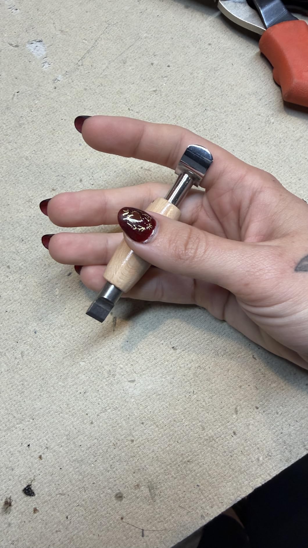 Leather Swivel Knife, Leather Working Crafting Tools Swivel Knife for Tooling, Carving Tools with Extended Wooden Handle, 3 Replaceable Blades for DIY Engraving Carving Crafts (6/7/8/9mm) customer photo 1
