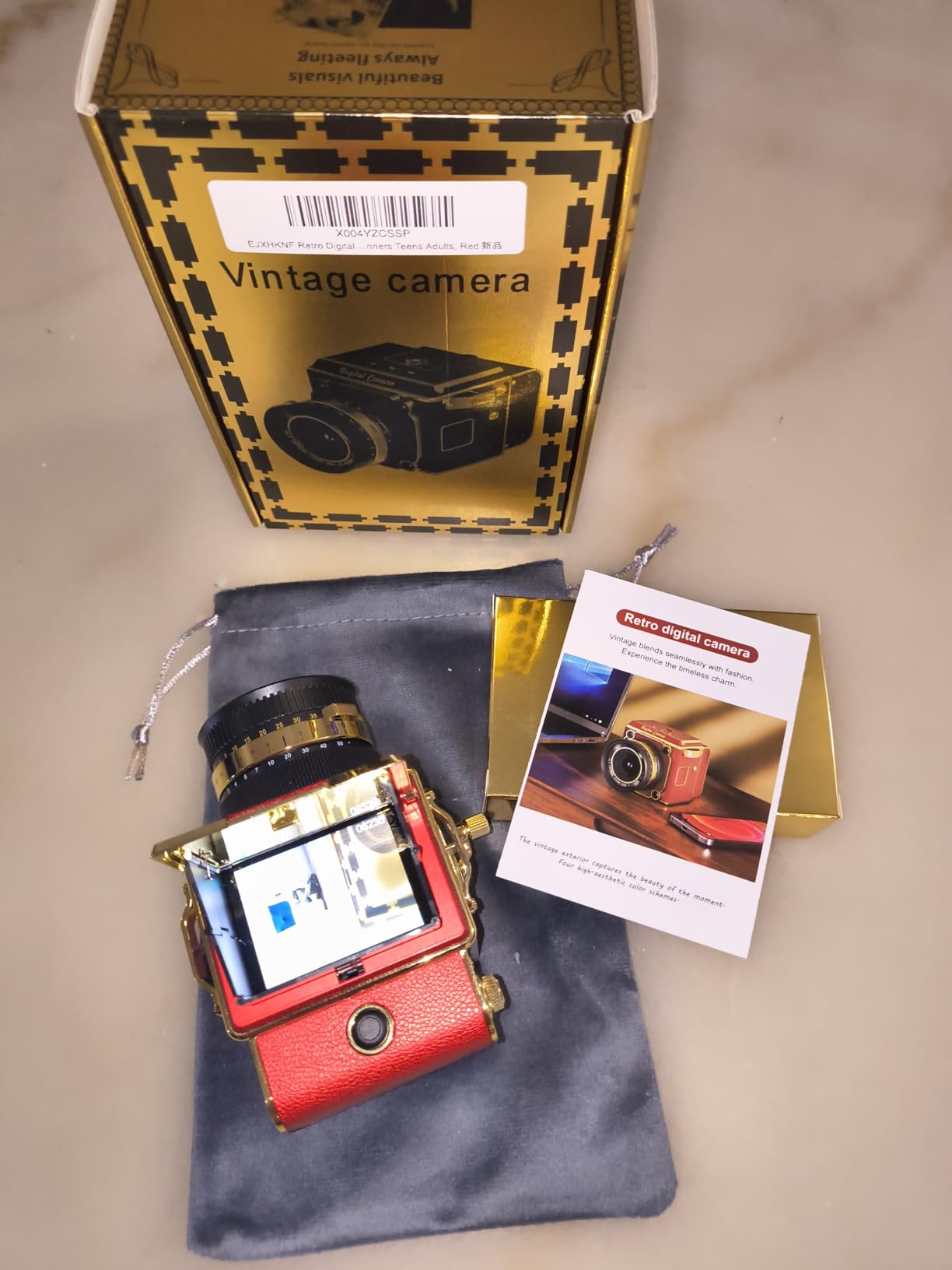 Vintage Digital Camera, 64MP 2.7K Retro Point and Shoot Camera with Autofocus, 2