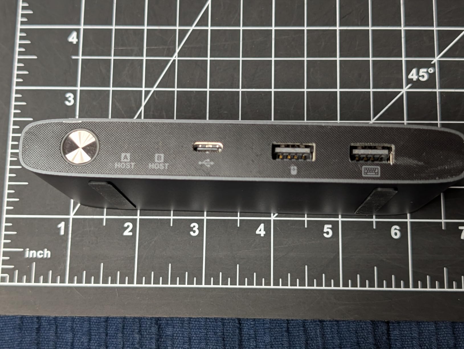 MINIX K1 USB C KVM Switch 1 Monitors 2 Computers, 4K@120Hz HDR, 100W PD 3.0, Dual USB-C Input KVM Switches, Share Keyboard & Mouse, Aluminum Design, Compatible with Windows, Mac, Linux, Android customer photo 1