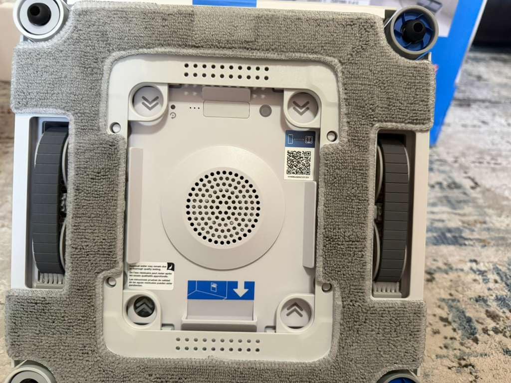 ECOVACS WINBOT W3 Omni Robot Window Cleaner with Auto-Clean & Multi-Functional Station, Win-SLAM 5.0 Smart Navigation, Intelligent Cleaning with Triple Spray System, 12-Level Protection customer photo 2