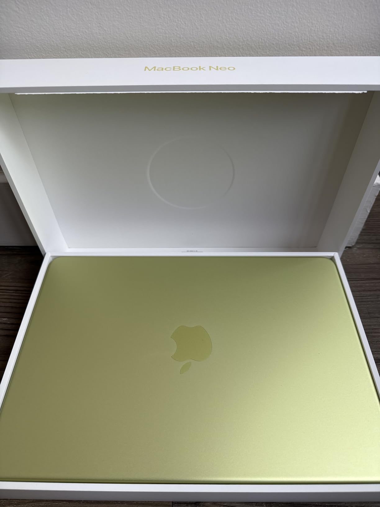 2026 MacBook Neo 13-inch Laptop with A18 Pro chip: Built for AI and Apple Intelligence, Liquid Retina Display, 8GB Unified Memory, 256GB SSD Storage, 1080p FaceTime HD Camera; Indigo customer photo 1
