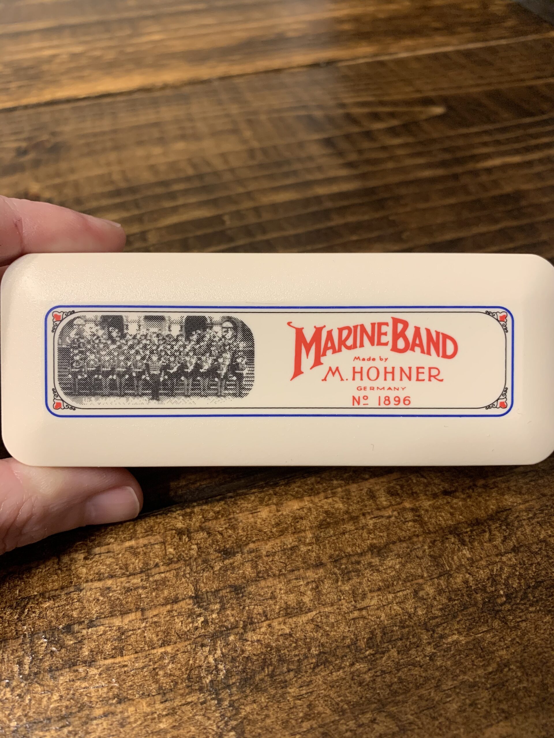 Hohner 1896BX Marine Band Tuned to Key of C Harmonica with 0.9mm Brass Reedplates, Single Laquered Pearwood Comb, and Arched Stainless Steel Covers customer photo 2