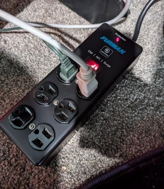 Furman SS6B Power Conditioner customer photo 1