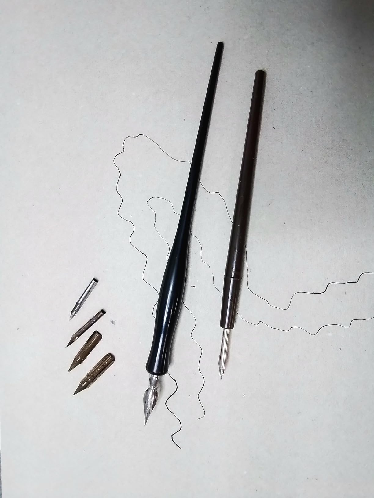 Speedball Sketching Set with Penholders and Pens, Set of 8 customer photo 1