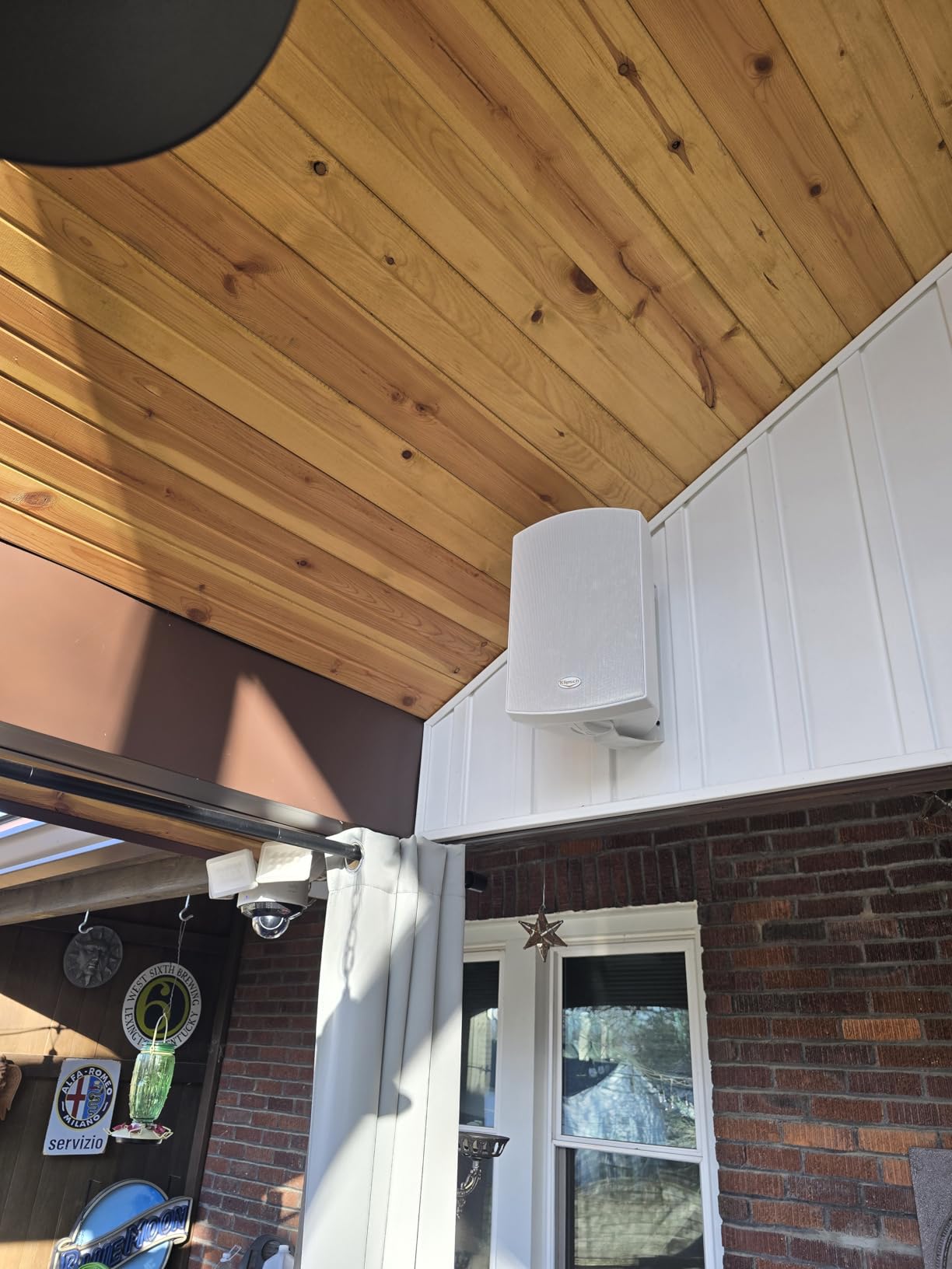 Klipsch AW-650 Indoor/Outdoor Speaker, White (Pair) customer photo 1