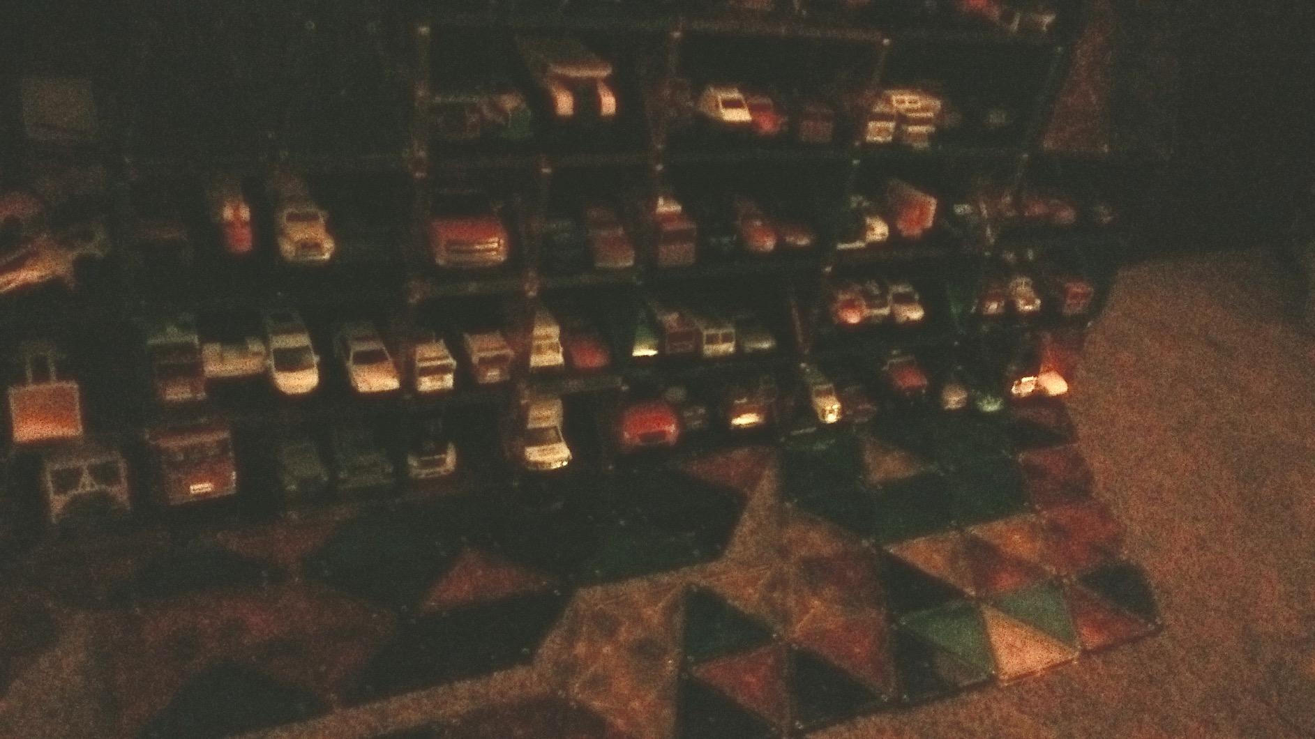 Magna-Tiles Clear Colors 100 Piece Set customer photo 1