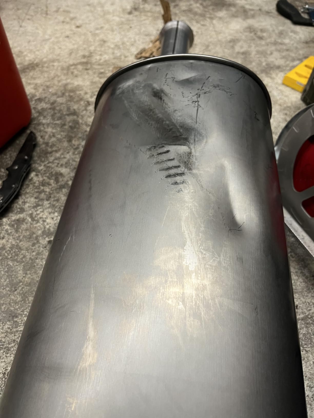 Walker Quiet-Flow SS 47774 Direct Fit Exhaust Muffler Assembly 3