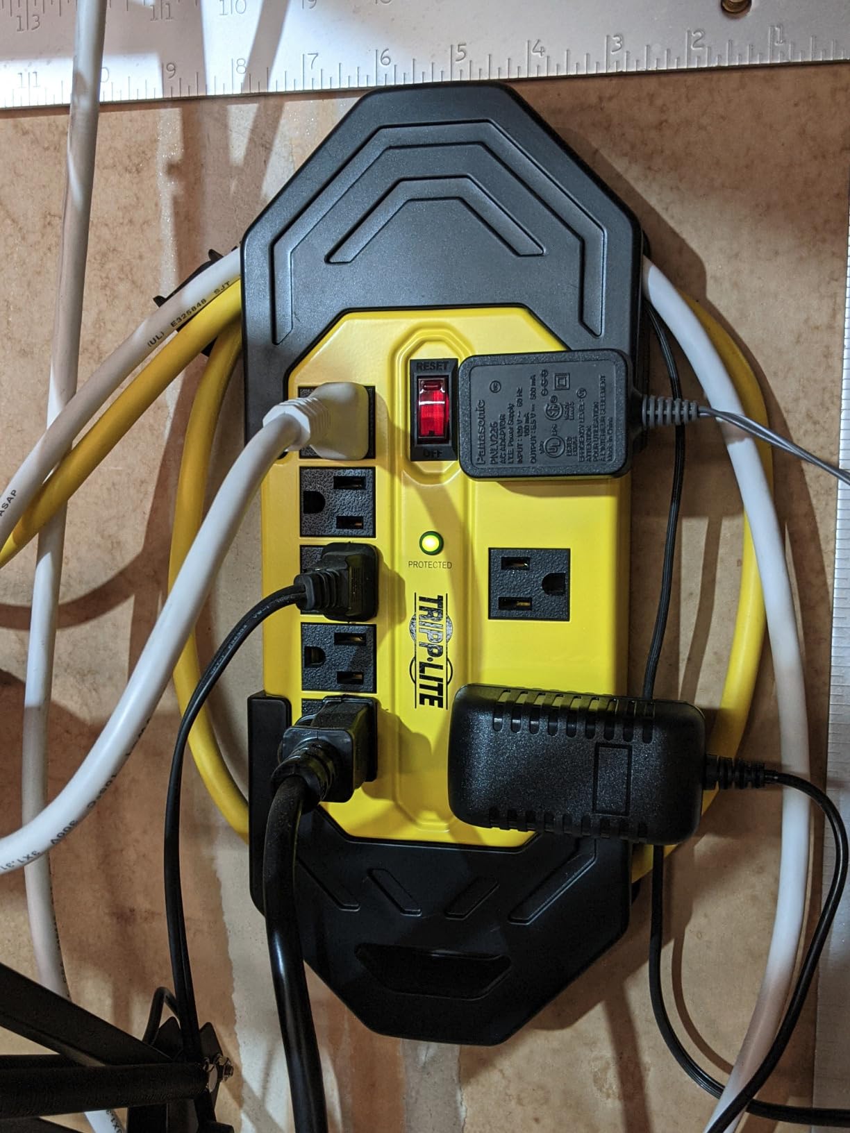 Eaton TLM609SA Heavy Duty Power Strip with Surge Protection, 6 Outlets, 1500 Joules, Yellow Metal Housing, 9ft Cord, Keyhole Mounting Slots, Cord Wrap customer photo 1