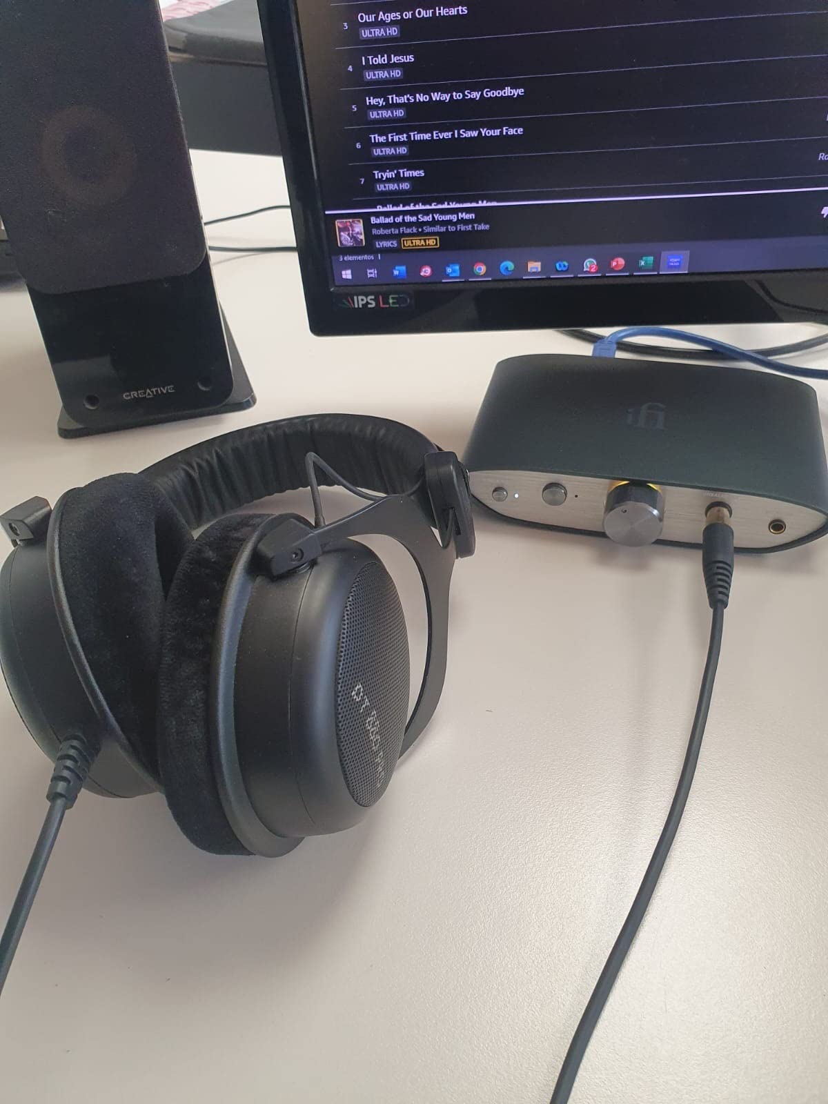 beyerdynamic DT 880 PRO 250 Ohm, Semi-Open-Back Over Ear Wired Studio Headphones customer photo 2