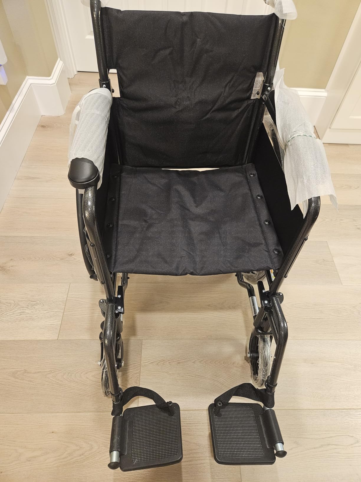Drive Medical Silver Sport 1 Folding Transport Wheelchair - Lightweight Mobility Support - Full Armrests - Removable Swing-Away Footrests - Durable Steel Construction customer photo 1