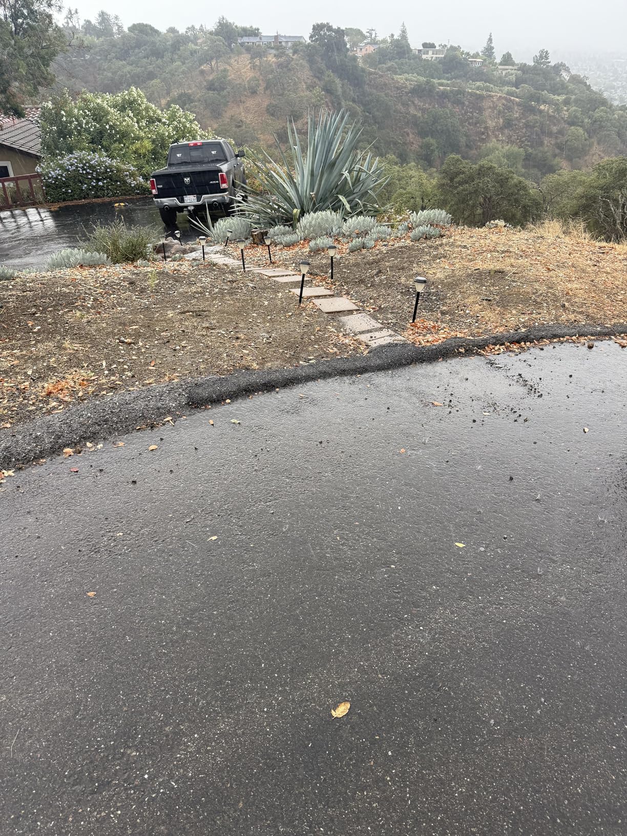 SAKRETE | U.S. Cold Patch Permanent Pothole Repair | 50 lb customer photo 1