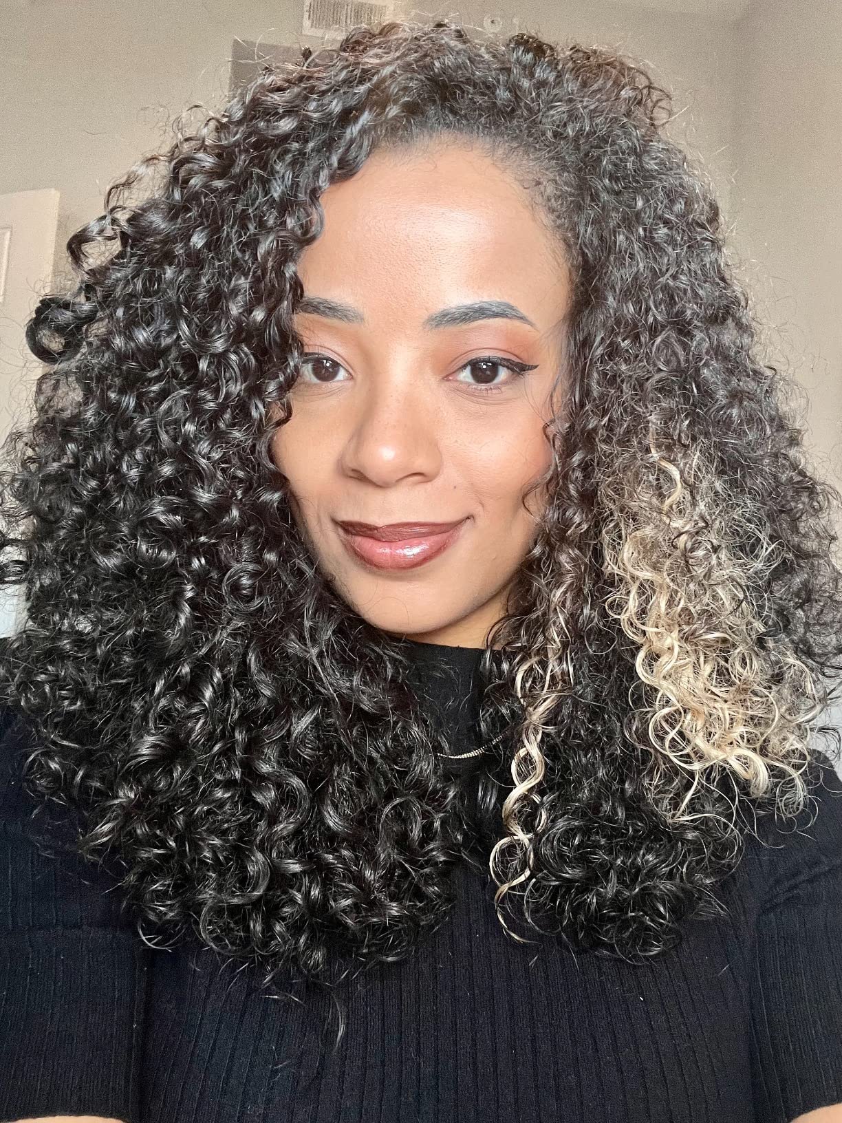 Ouidad Moisture Lock Leave-In Conditioner - 2-in-1 Hydrating Conditioner & Primer for Nourished, Defined Curls, Prevents Frizz, Promotes Shine, & Adds Slip For Detangling, Sulfate-Free, All Curl Types customer photo 2