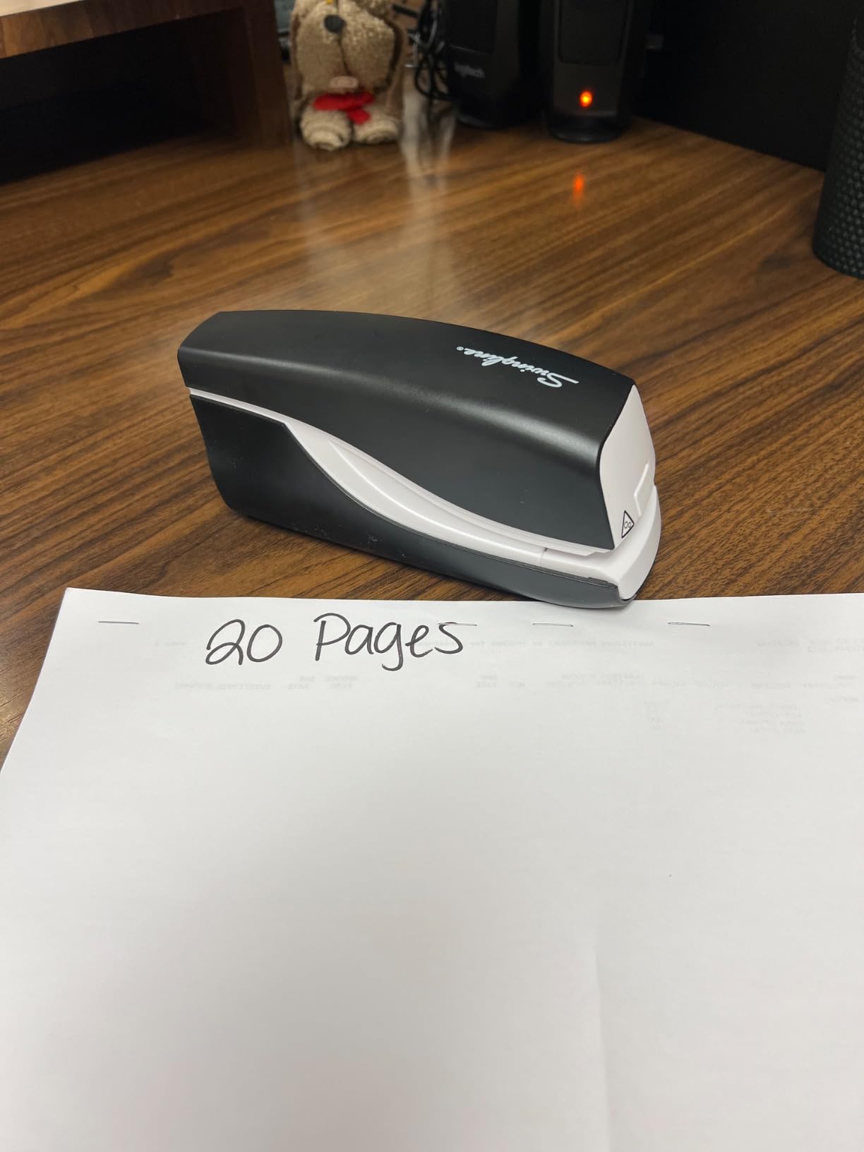 Swingline Electric Stapler, 20 Sheet Capacity, Portable, Compact, Battery, Black (42132) customer photo 1