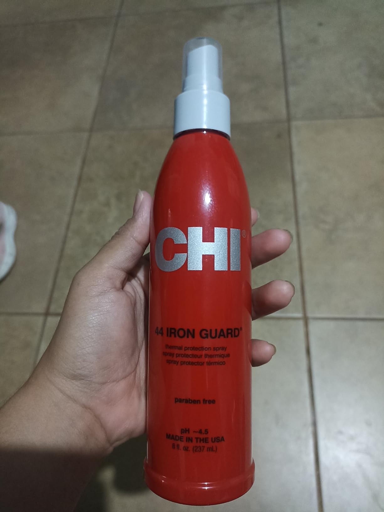 CHI 44 Iron Guard Thermal Protection Spray for Hair, Heat Damage Shield with Ceramic Minerals, Lightweight Styling Spray, Frizz Control & Shine Enhancer, 8 Fl Oz customer photo 1