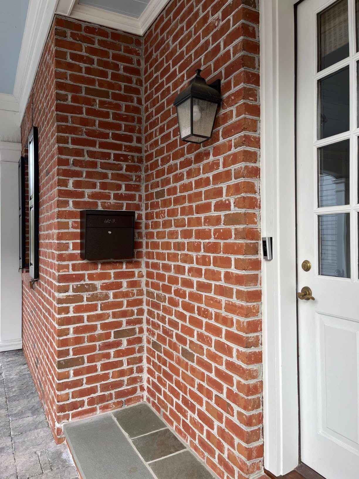 Mail Boss 7162 Metro, Black High Capacity Wall Mounted Locking Security Mailbox, Medium customer photo 2