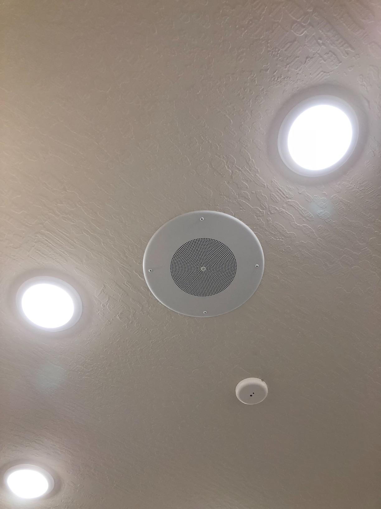 JBL Professional CSS8008 Commercial Series Round Ceiling Speaker, 8''. 5-Watt Multi-Tap Transformer for 100V, 70V and 25V Distributed Lines. Single Speaker. White and Paintable customer photo 1