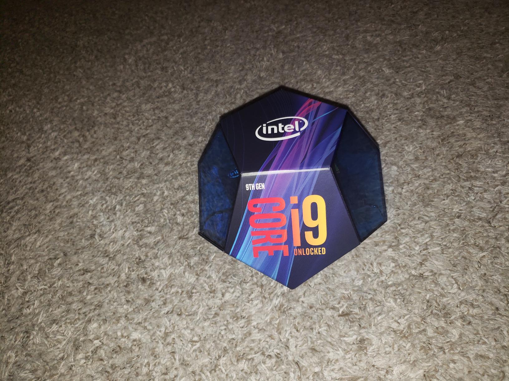 Intel Core i9-9900K Desktop Processor 8 Cores up to 5.0 GHz customer photo 1