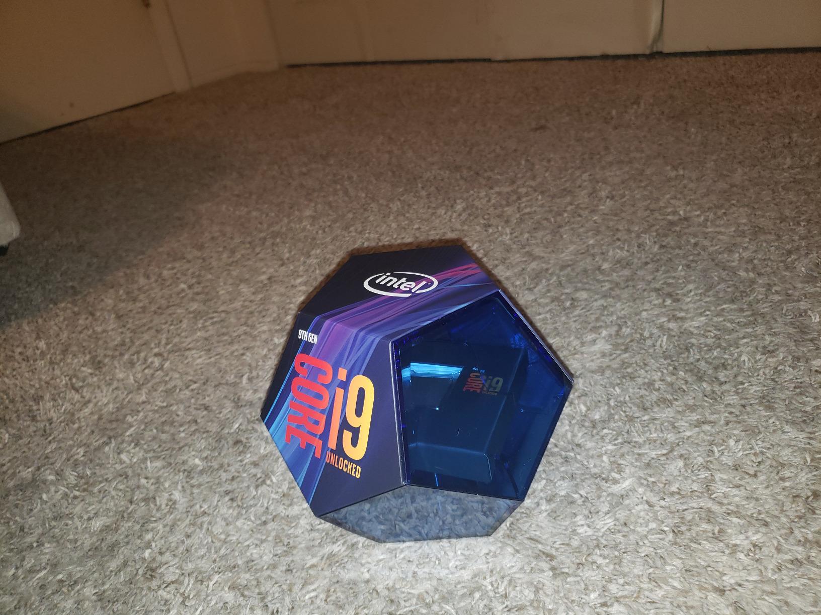 Intel Core i9-9900K Desktop Processor 8 Cores up to 5.0 GHz customer photo 2