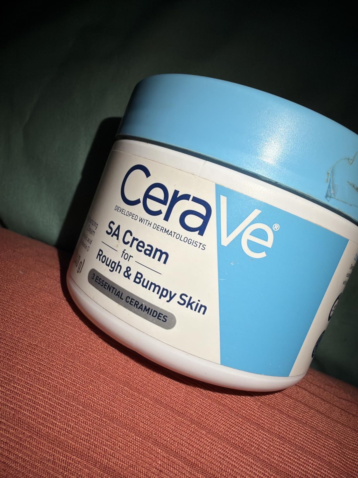 CeraVe SA Lotion for Rough & Bumpy Skin, Vitamin D, Hyaluronic Acid, Lactic Acid & Salicylic Acid Lotion, Fragrance Free & Allergy Tested, 8 Ounce customer photo 1