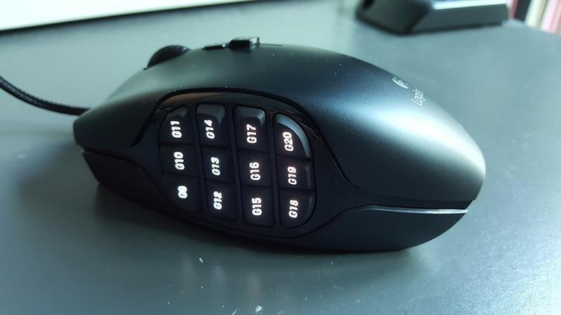 Logitech G600 MMO Gaming Mouse, RGB Backlit, 20 Programmable Buttons customer photo 2