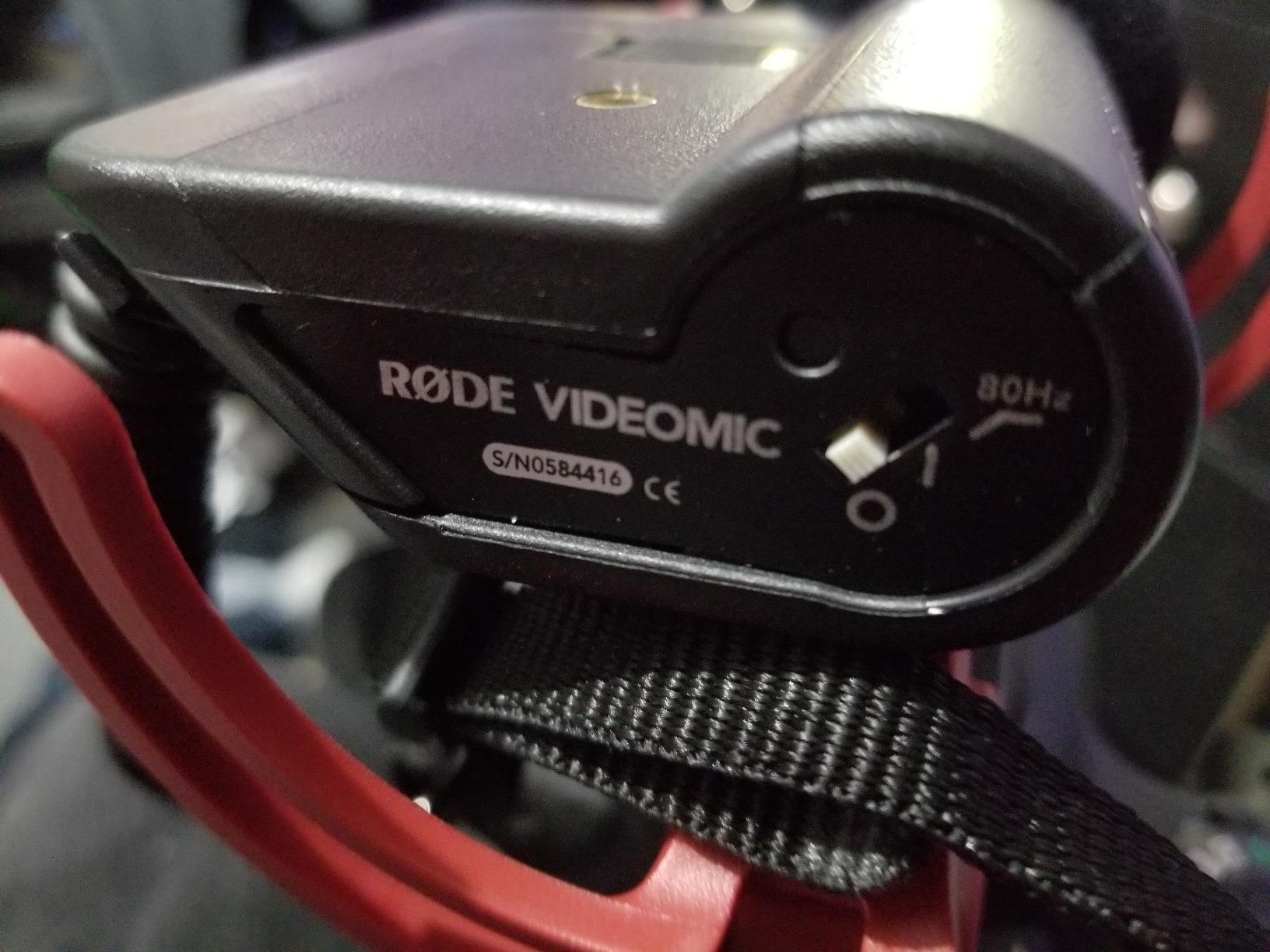Rode VideoMic Camera-Mount Shotgun Microphone with Rycote Lyre Shock Mounting, Black customer photo 3