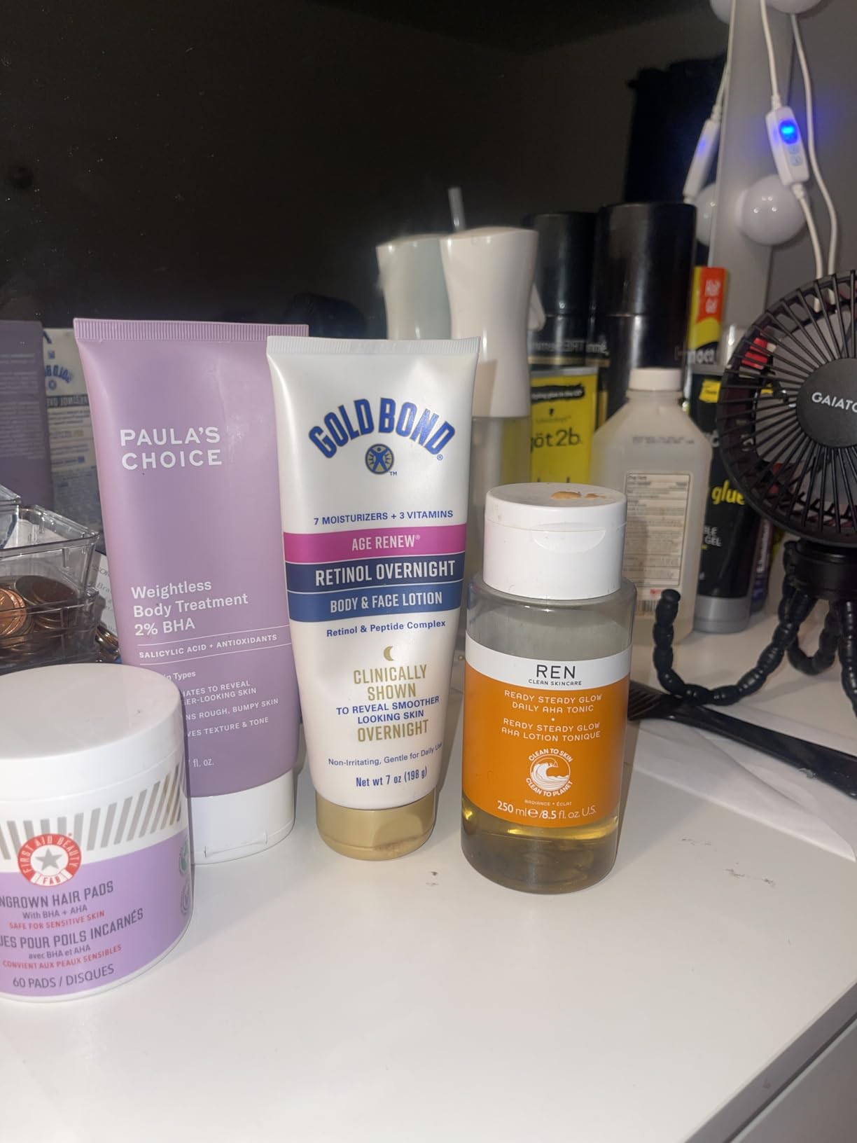 Paula's Choice Weightless Body Lotion Treatment 2% BHA, Salicylic Acid & Chamomile Lotion Exfoliant, Body Moisturizer for Keratosis Pilaris (KP) Prone Skin & Clogged Pores, Fragrance-Free customer photo 1