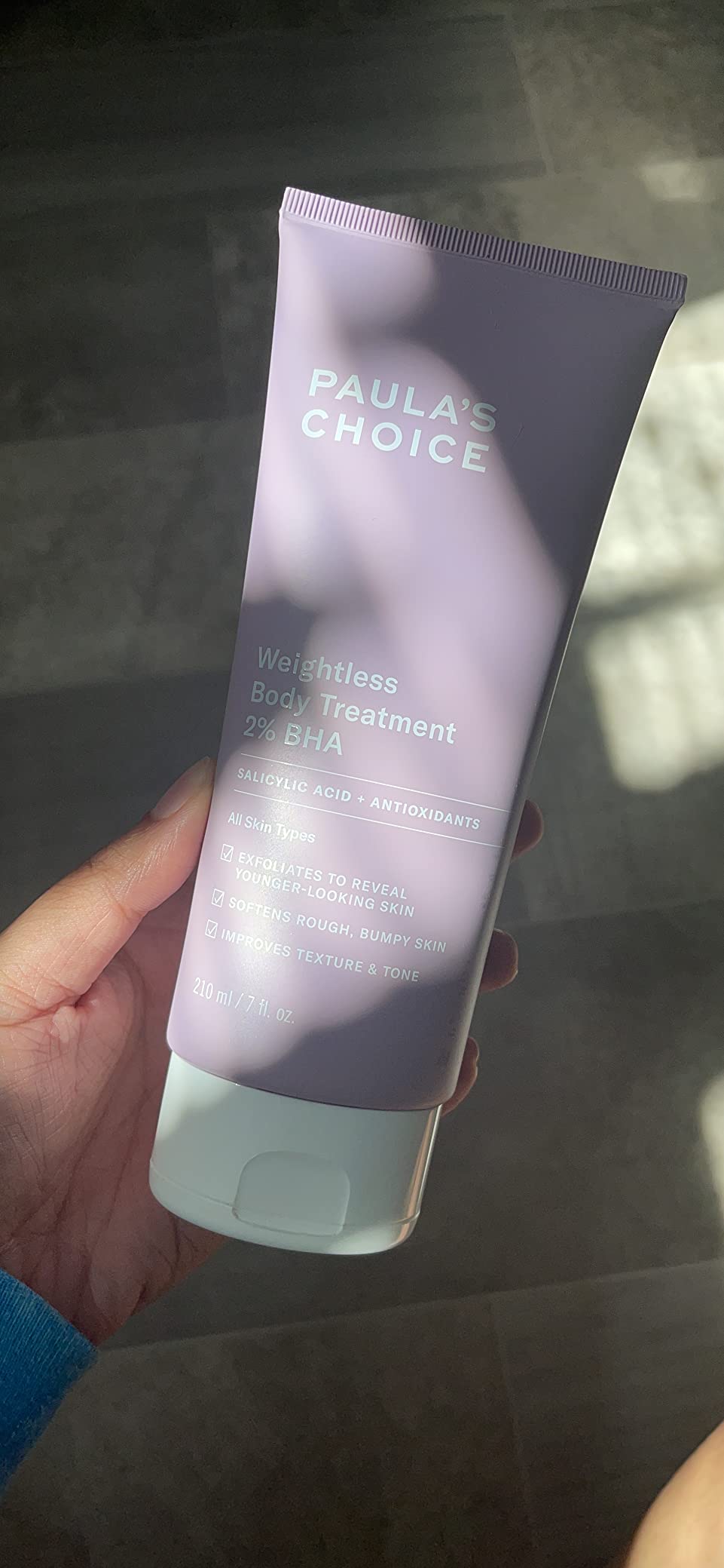 Paula's Choice Weightless Body Lotion Treatment 2% BHA, Salicylic Acid & Chamomile Lotion Exfoliant, Body Moisturizer for Keratosis Pilaris (KP) Prone Skin & Clogged Pores, Fragrance-Free customer photo 2