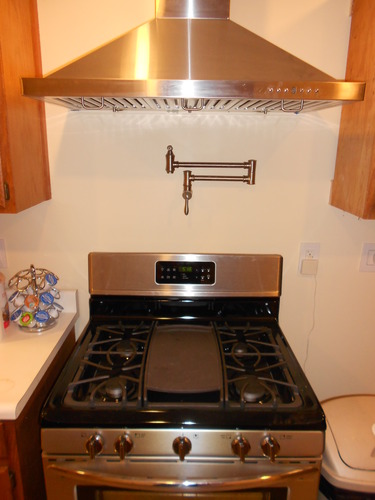 Delta Brushed Gold Traditional Pot Filler Kitchen Faucet, Wall Mount Kitchen Faucet, Champagne Bronze 1177LF-CZ customer photo 2
