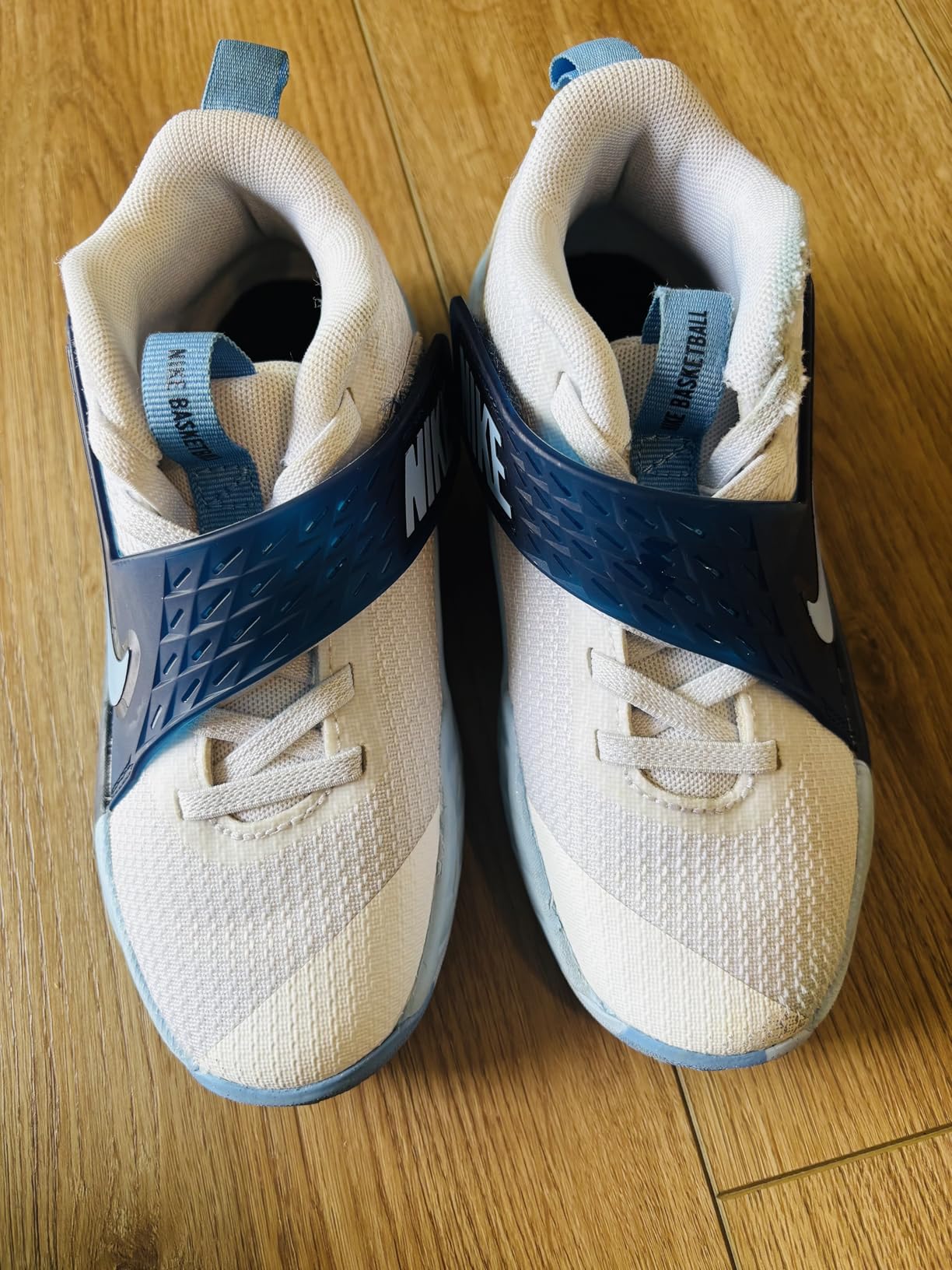 Jason Markk Deep Cleaning Solution, Shoe Cleaner, Cleans & Conditions, Sneaker Care, Ideal for Footwear, Safe for Leather, Suede, Nubuck, Cotton, Knits, 8oz customer photo 1