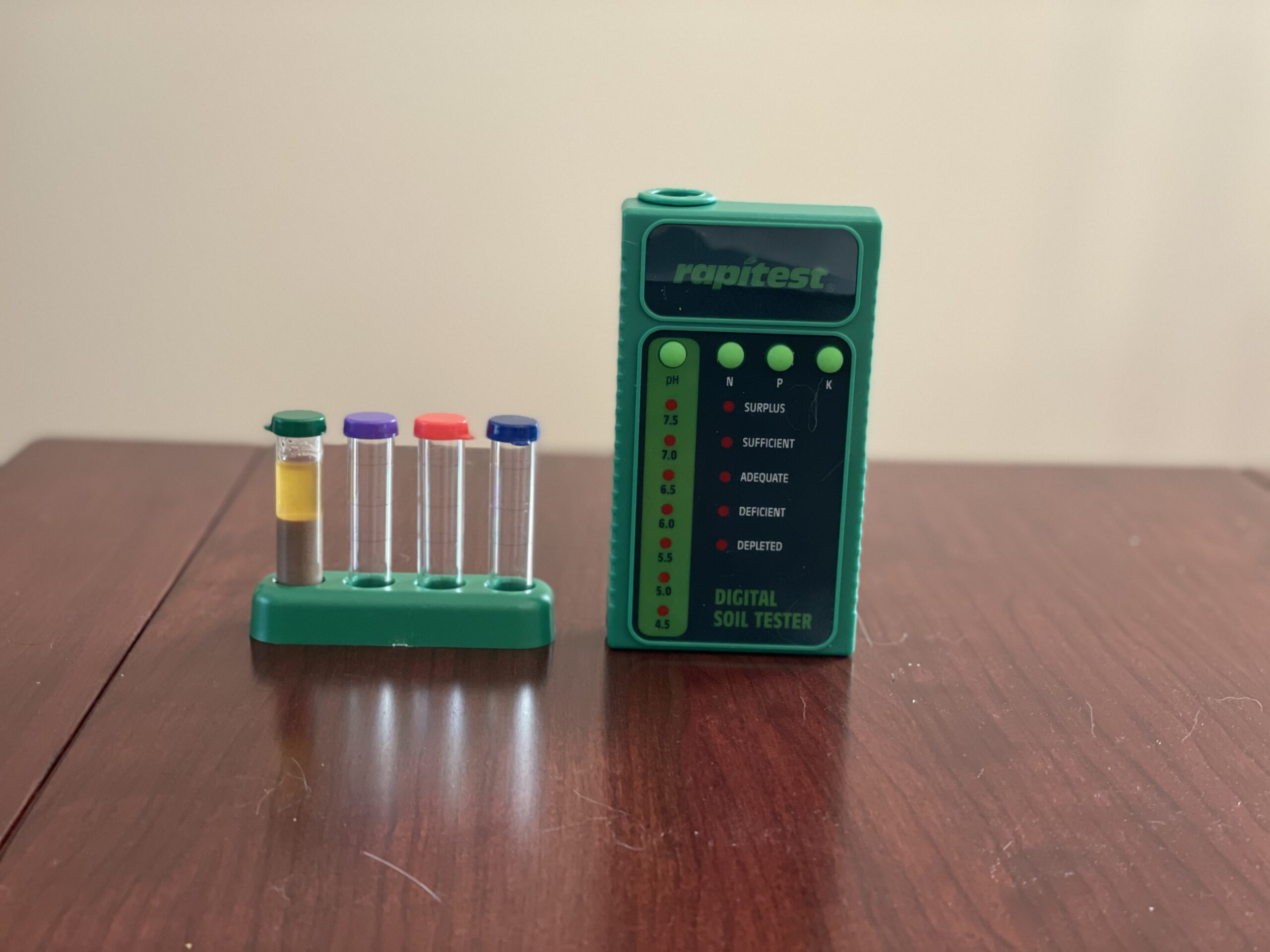 Luster Leaf 1605 Rapitest Digital Soil Testing Kit customer photo 2