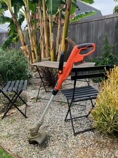 BLACK+DECKER 20V MAX String Trimmer and Edger 2 in 1, Cordless Weed Wacker with Auto Spool Feed, Battery and Charger Included, 12 Inch Steel Deck (LST300) customer photo 1