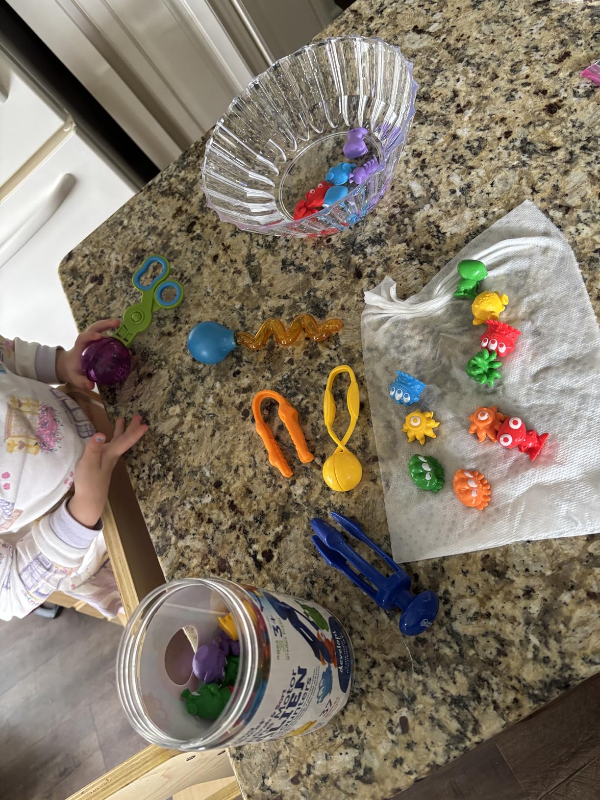 Learning Resources Helping Hands Fine Motor Tool Set Toy - Sensory Bin Sand Toys, Montessori, Plastic Tweezers customer photo 1