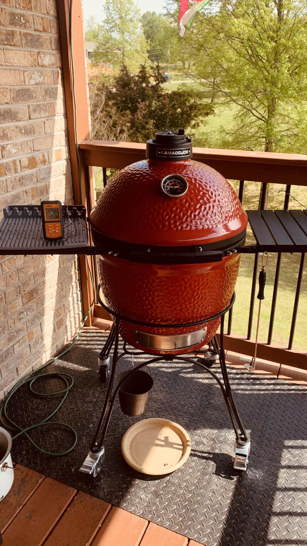 Kamado Joe Classic Joe I Premium 18-inch Ceramic Charcoal Grill and Smoker in Red with Cart, Side Shelves, Grill Gripper, and Ash Tool, 250 Cooking Square Inches, 2 Tier Cooking System, Model KJ23RH customer photo 1