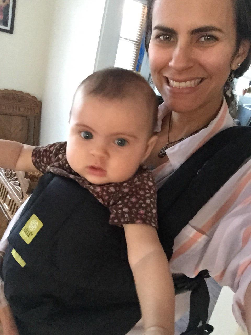 LILLEbaby Complete All Seasons Ergonomic 6-in-1 Baby Carrier Infant to Toddler with Lumbar Support (7-45 Pounds) customer photo 1