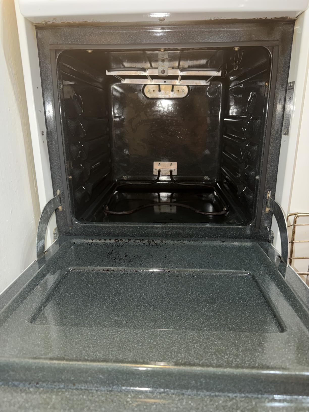 Zep Heavy-Duty Oven and Grill Cleaner - 19 oz (Case of 2) ZUOVGR19 - Dissolves Grease on Contact, on Burners, Grates and Drip Pans customer photo 2